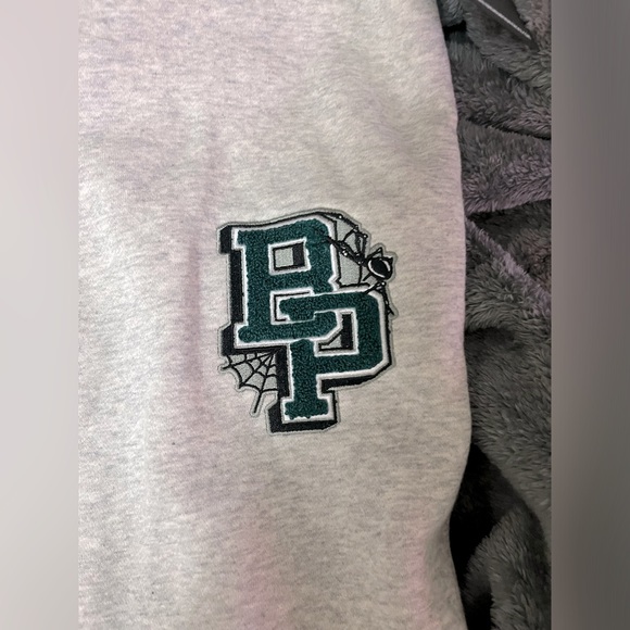 Brand New Broken Promises “ Poor Sport ” Sweatpants NWT - Picture 4 of 7